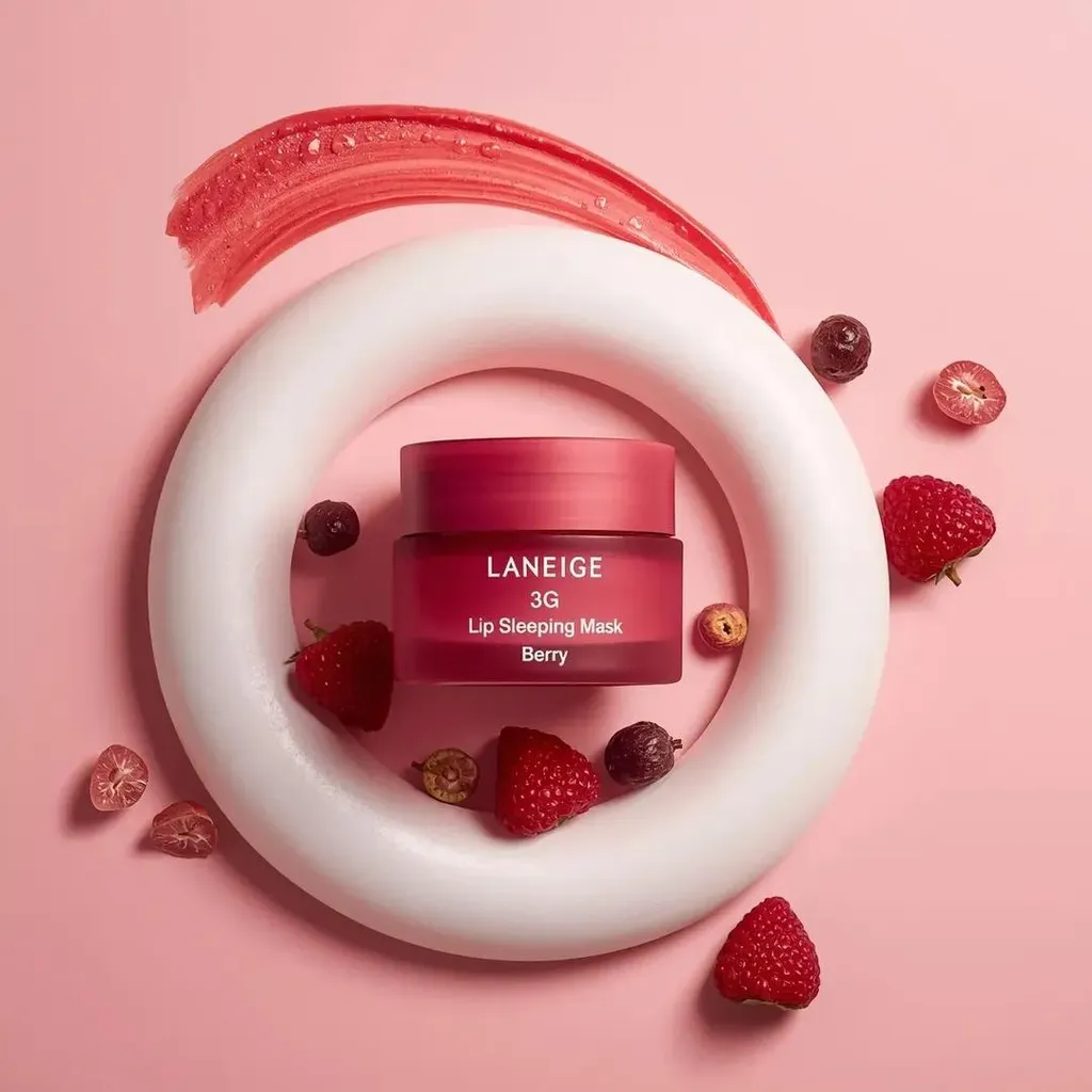 E-commerce Main Image - Commercial Cosmetic Product Photography Prompt